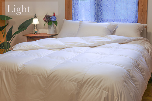 Cascade Made™ 900 Down Comforter - Super King Size Light Warmth