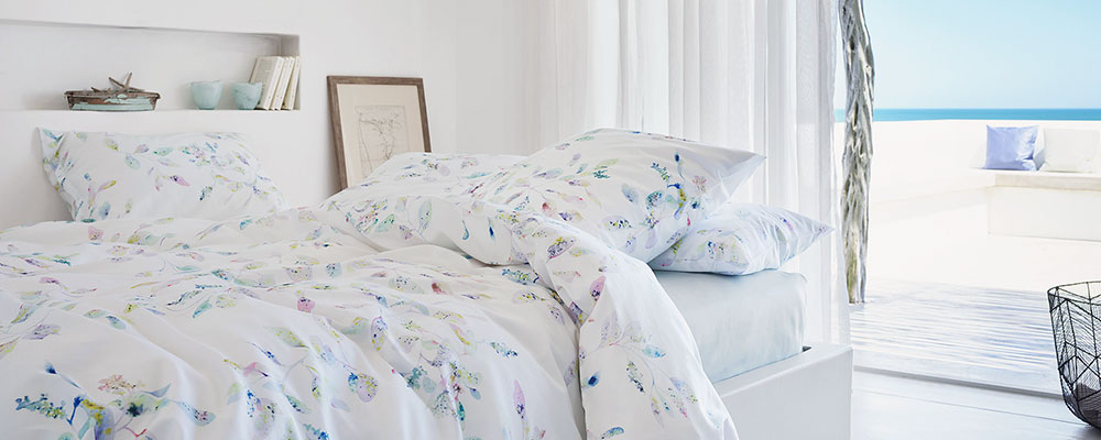 Image of a beautitul Summer bed linens
