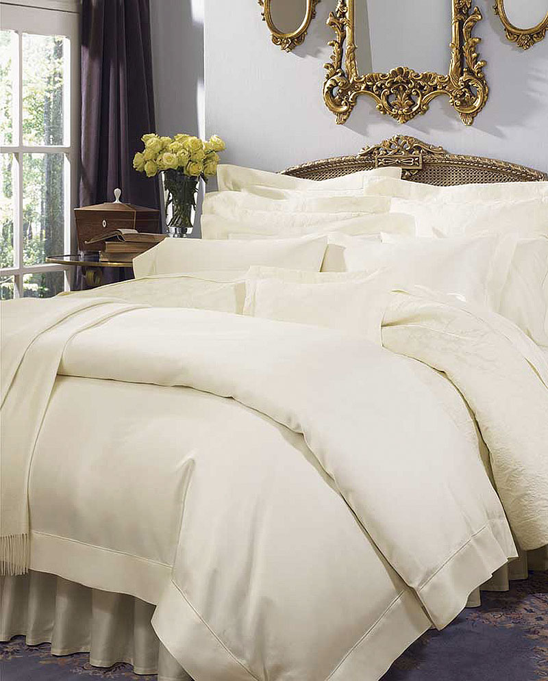 Sferra Giza 45 Sateen Duvet Cover & Bed Linens in Ivory